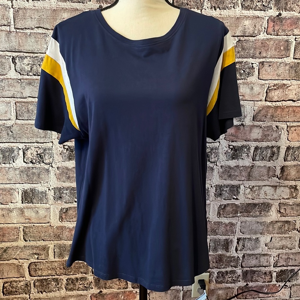 Glitz brand short sleeve t-shirt